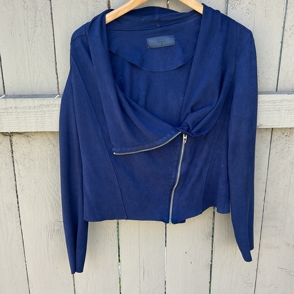 Blank NYC Navy Faux Suede Asymmetrical Zip Moto Jacket Sz M - Picture 1 of 5